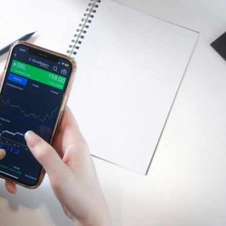 como comprar ações